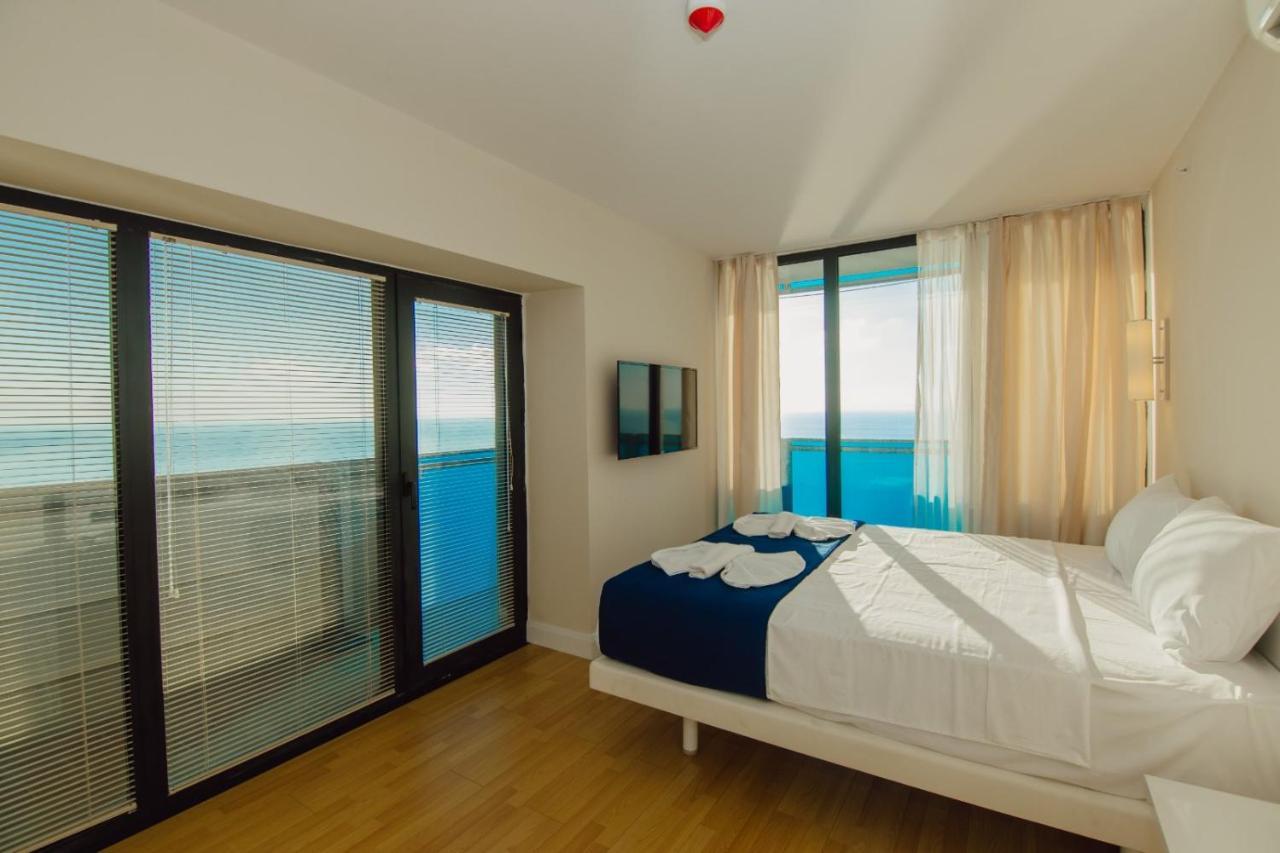 Orbi City Towers Batumi Exterior foto